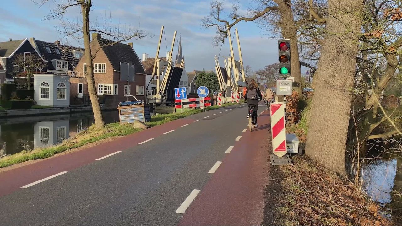 Tijdelijke brug over de Vecht in Breukelen